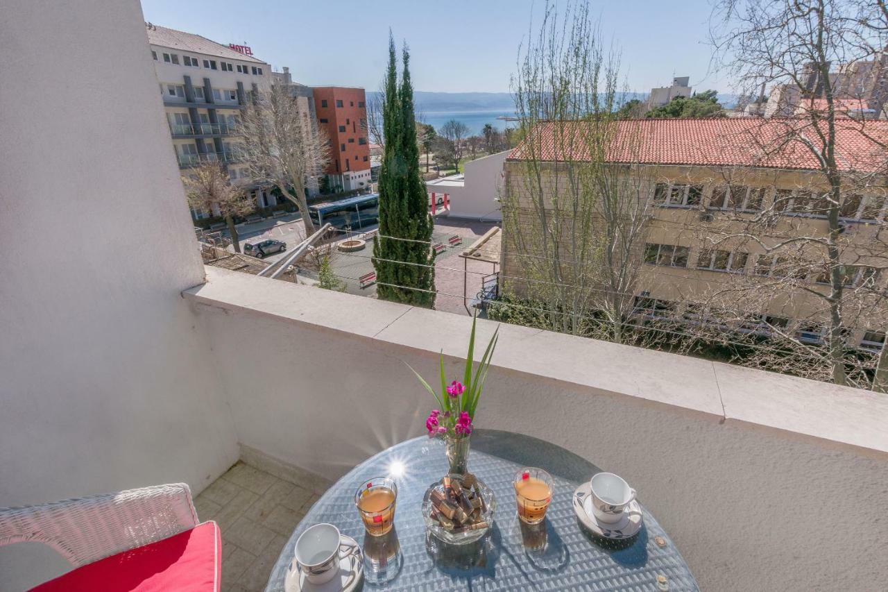 Apartment Nansy Omis Exterior photo